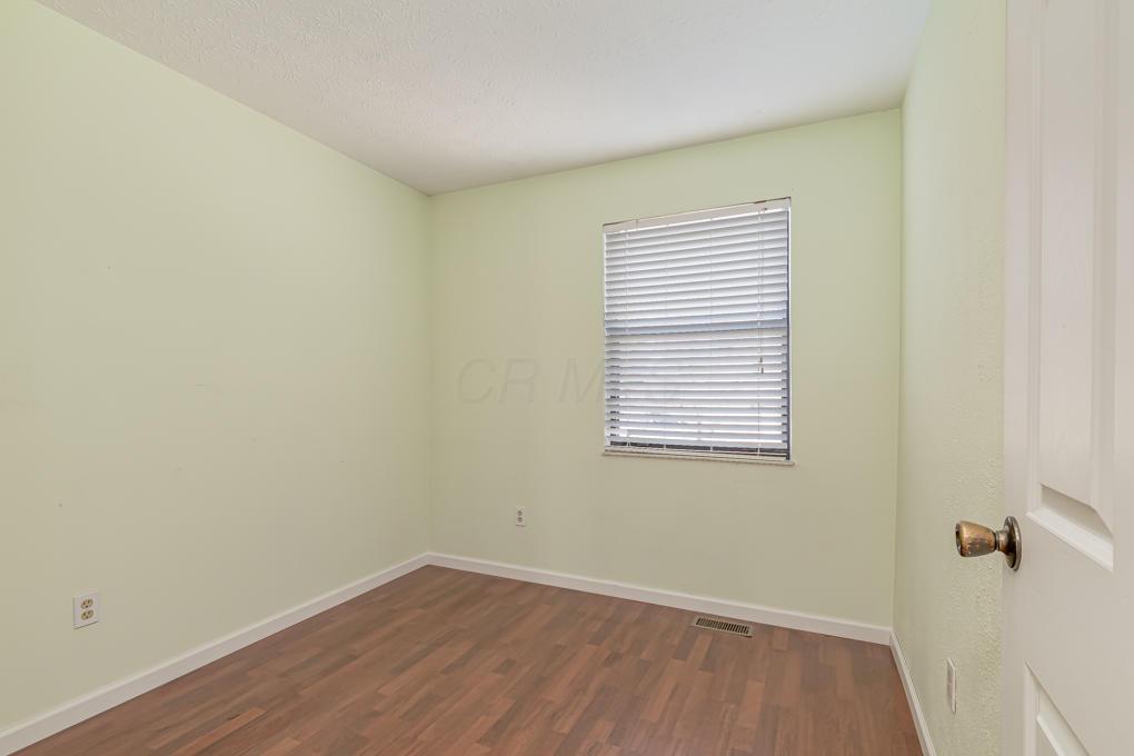 345 Gosfield Gate Road Westerville, OH 43081 - Photo 10 of 14