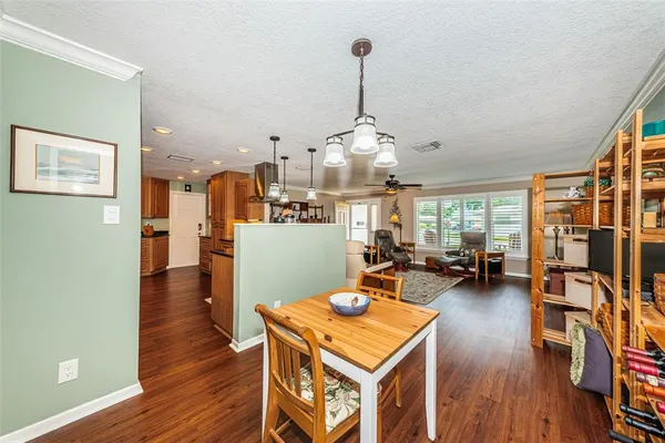 $350,000 | 4286 96th Avenue North, Pinellas Park, FL 33782
