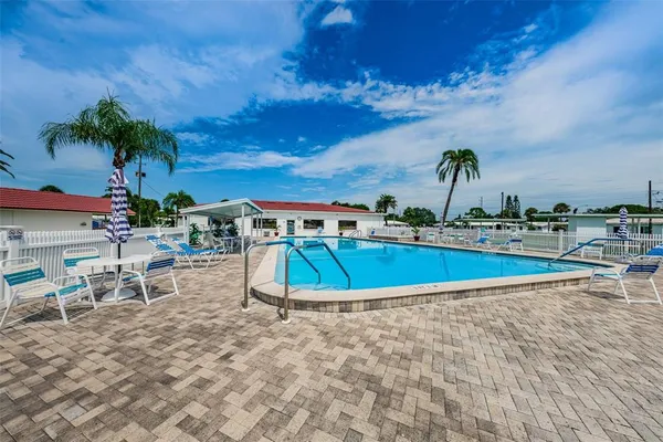 $350,000 | 4286 96th Avenue North, Pinellas Park, FL 33782