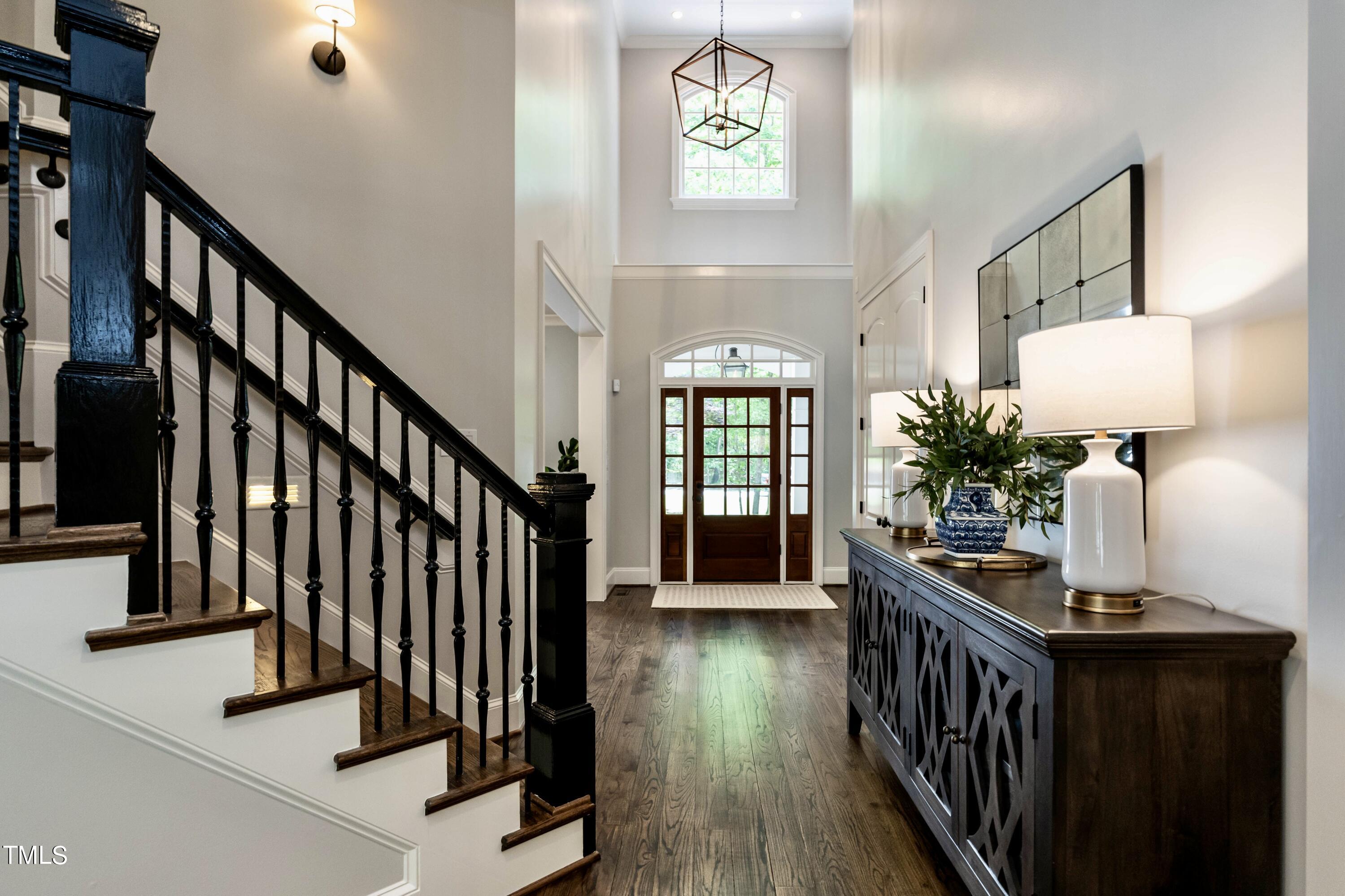 7209 Sunset Glen Point Raleigh, NC 27614 - Photo 4 of 44 004-original-foyer