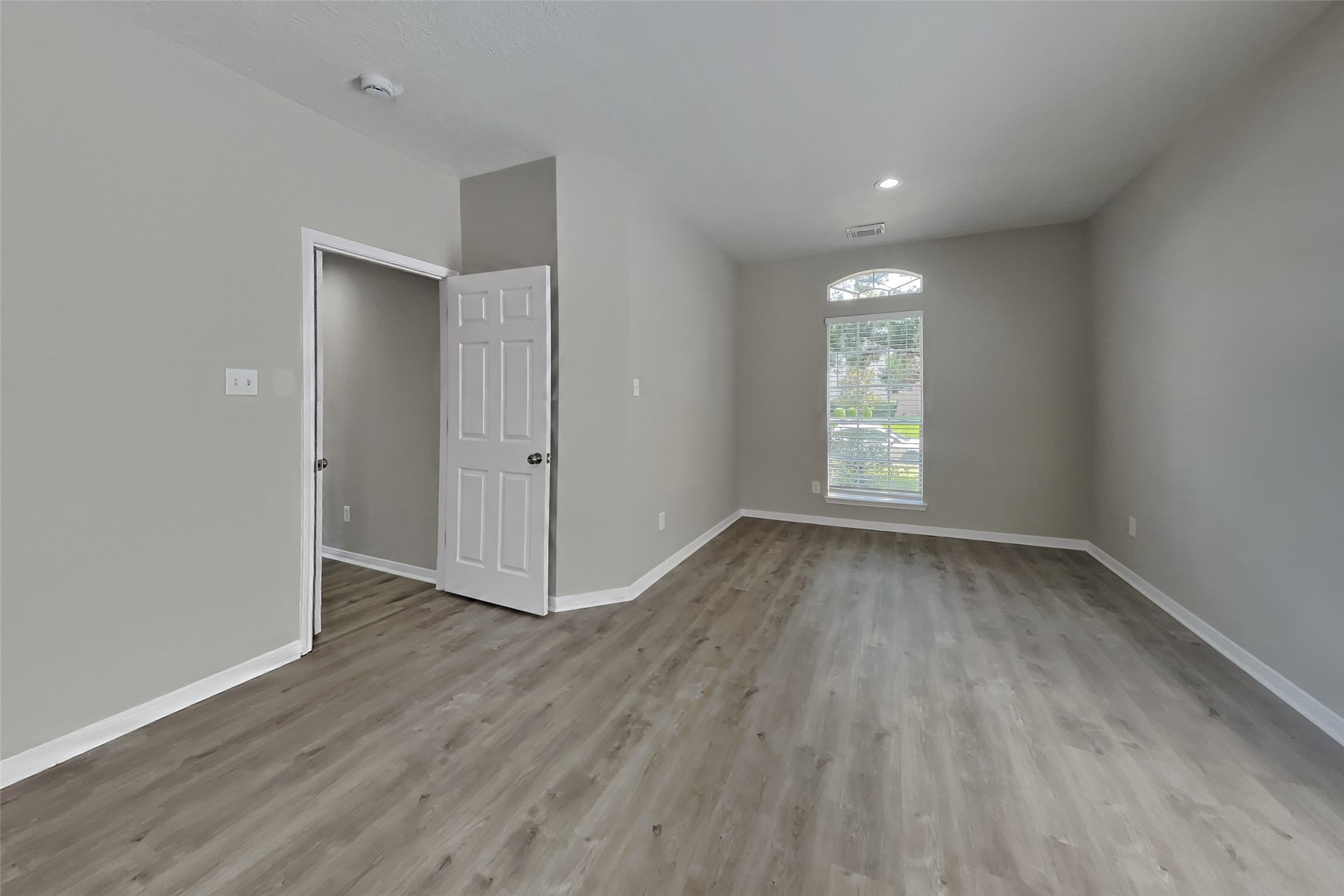 14918 Laytham Lane Sugar Land, TX 77498 - Photo 9 of 32