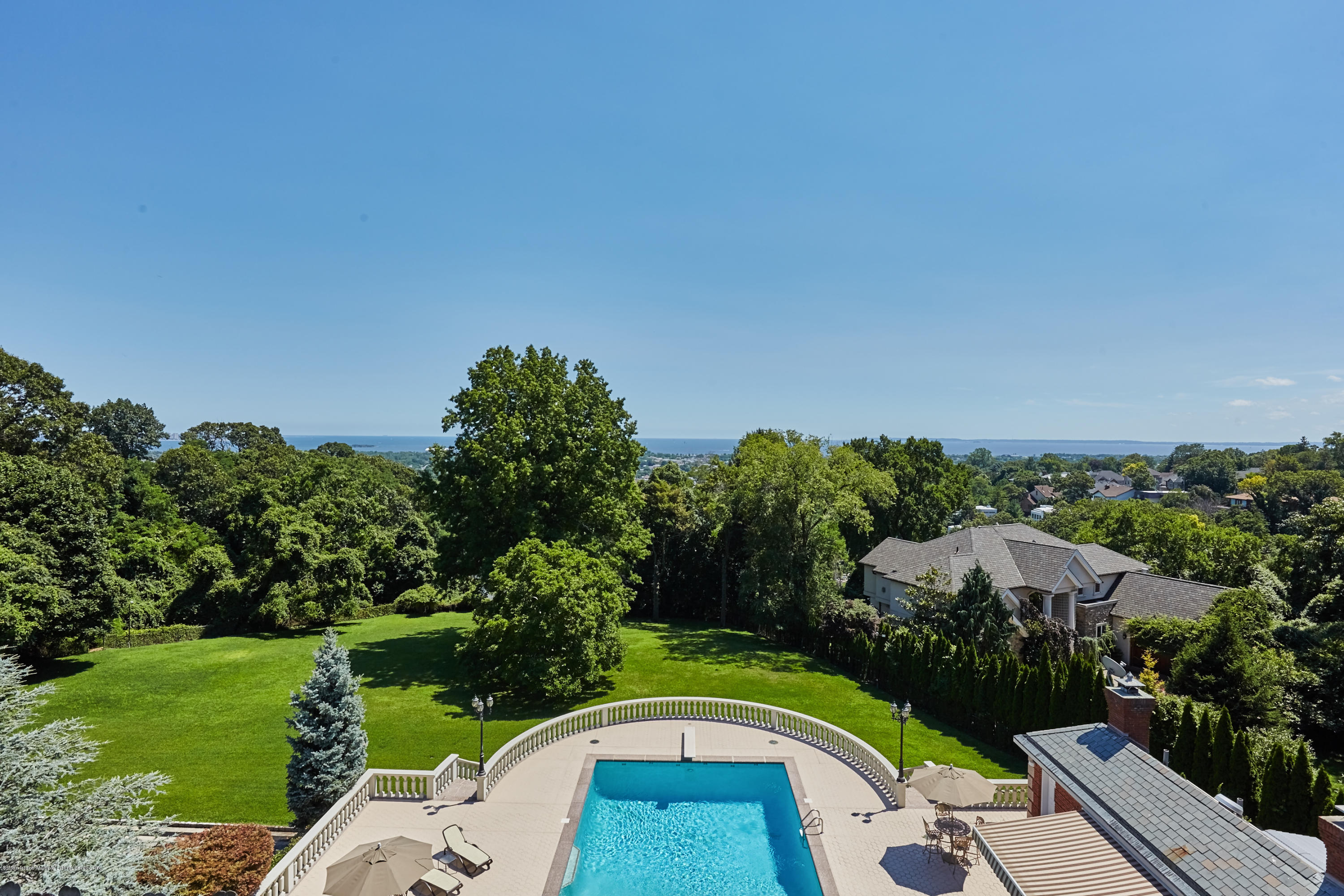 95 Circle Road Staten Island, NY 10304 - Photo 39 of 42 an aerial view of a house with a garden