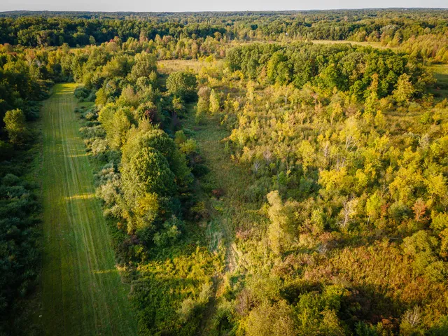 $649,000 | 5820 Squires Road, Jackson, MI 49201