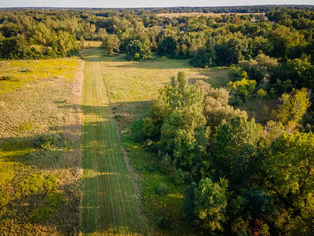 $649,000 | 5820 Squires Road, Jackson, MI 49201