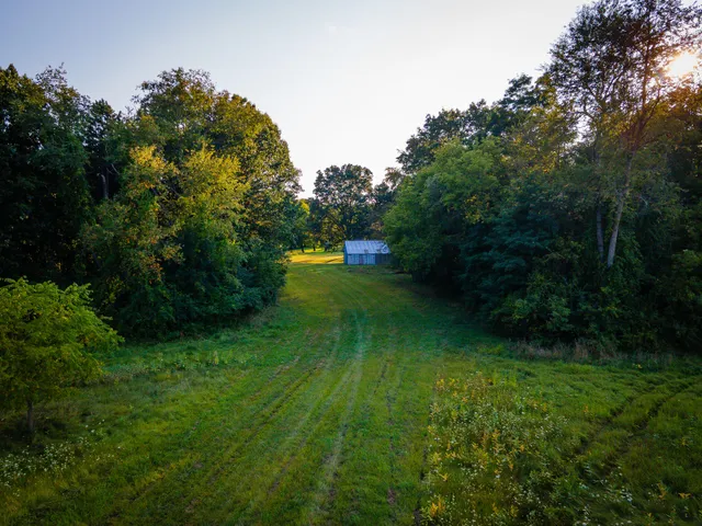 $649,000 | 5820 Squires Road, Jackson, MI 49201