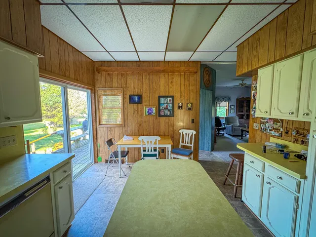 $649,000 | 5820 Squires Road, Jackson, MI 49201