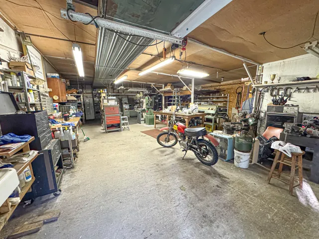 $649,000 | 5820 Squires Road, Jackson, MI 49201