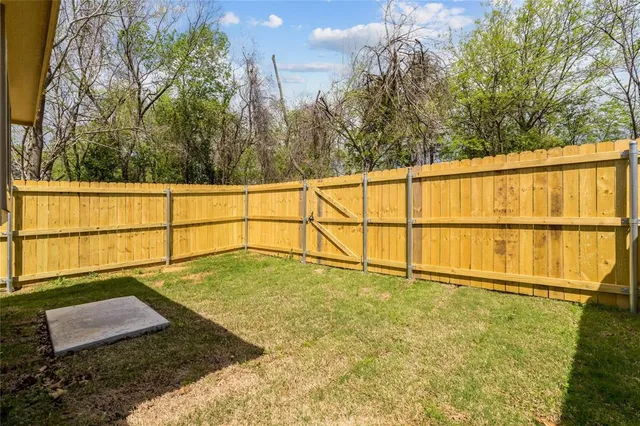 a view of an outdoor space