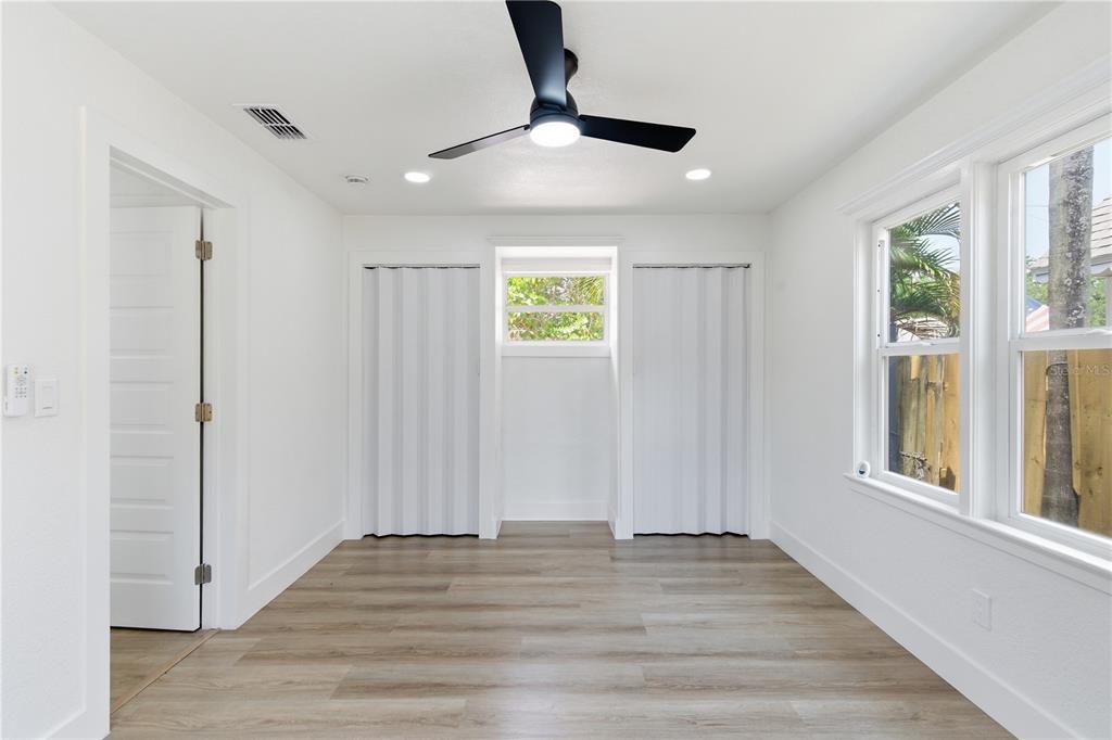 1865 Springtime Avenue Clearwater, FL 33755 - Photo 12 of 27