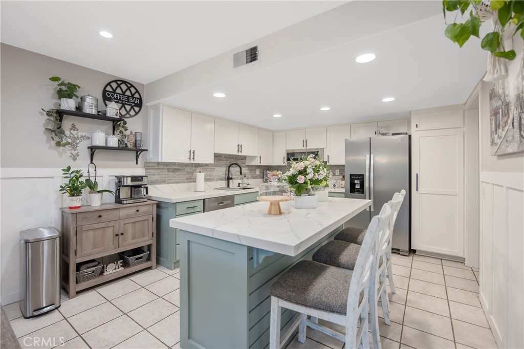 27104 Rio Prado Drive Valencia, CA 91354 - Photo 14 of 43