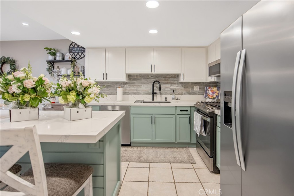 27104 Rio Prado Drive Valencia, CA 91354 - Photo 16 of 43