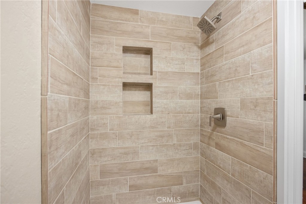 27104 Rio Prado Drive Valencia, CA 91354 - Photo 25 of 43