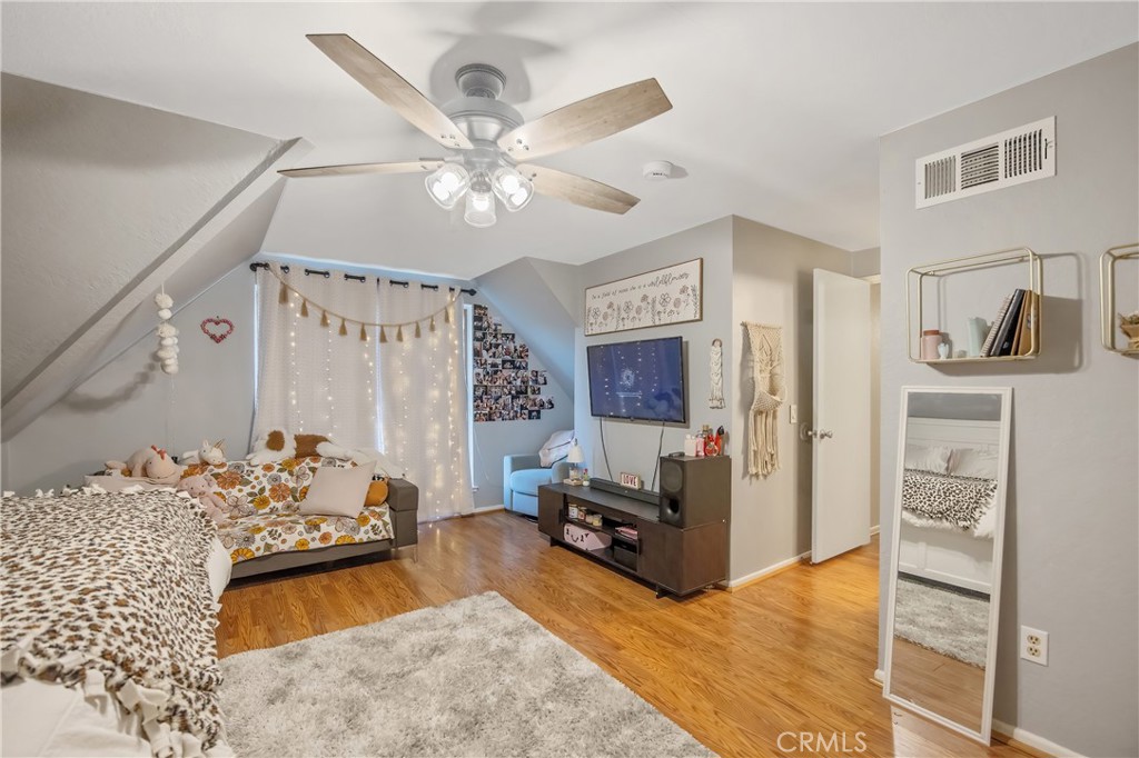 27104 Rio Prado Drive Valencia, CA 91354 - Photo 28 of 43