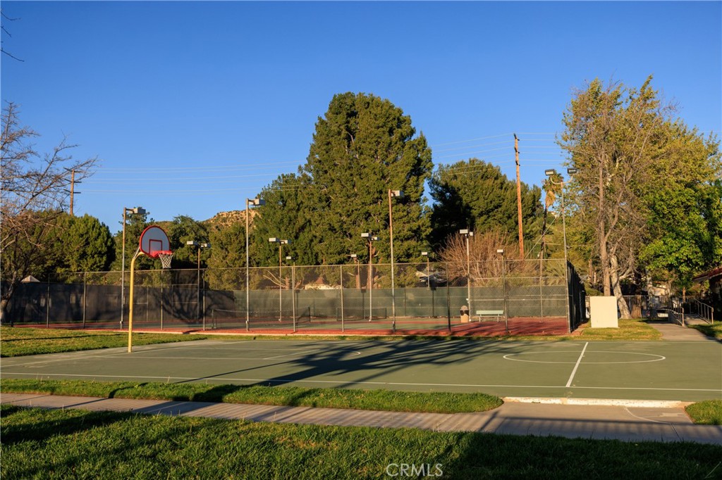 27104 Rio Prado Drive Valencia, CA 91354 - Photo 38 of 43