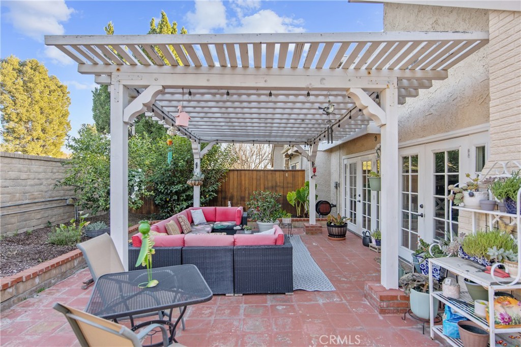 27104 Rio Prado Drive Valencia, CA 91354 - Photo 40 of 43