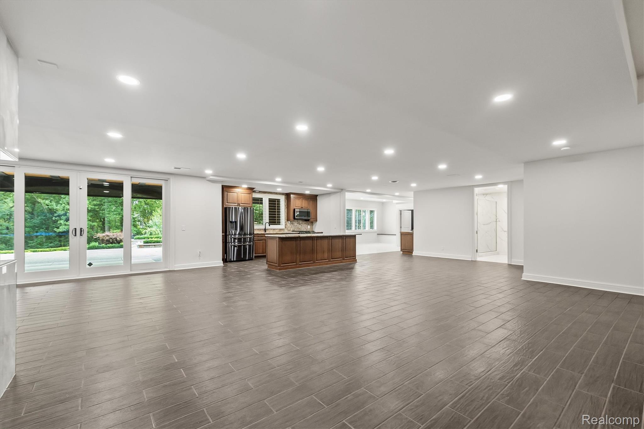 2475 Creekside Court Rochester, MI 48306 - Photo 48 of 91 054-Creekside-15.jpg