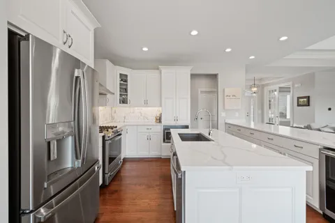 $1,380,000 | 1360 Masters Road, Unit 2023, Geneva, WI 53147