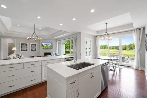 $1,380,000 | 1360 Masters Road, Unit 2023, Geneva, WI 53147