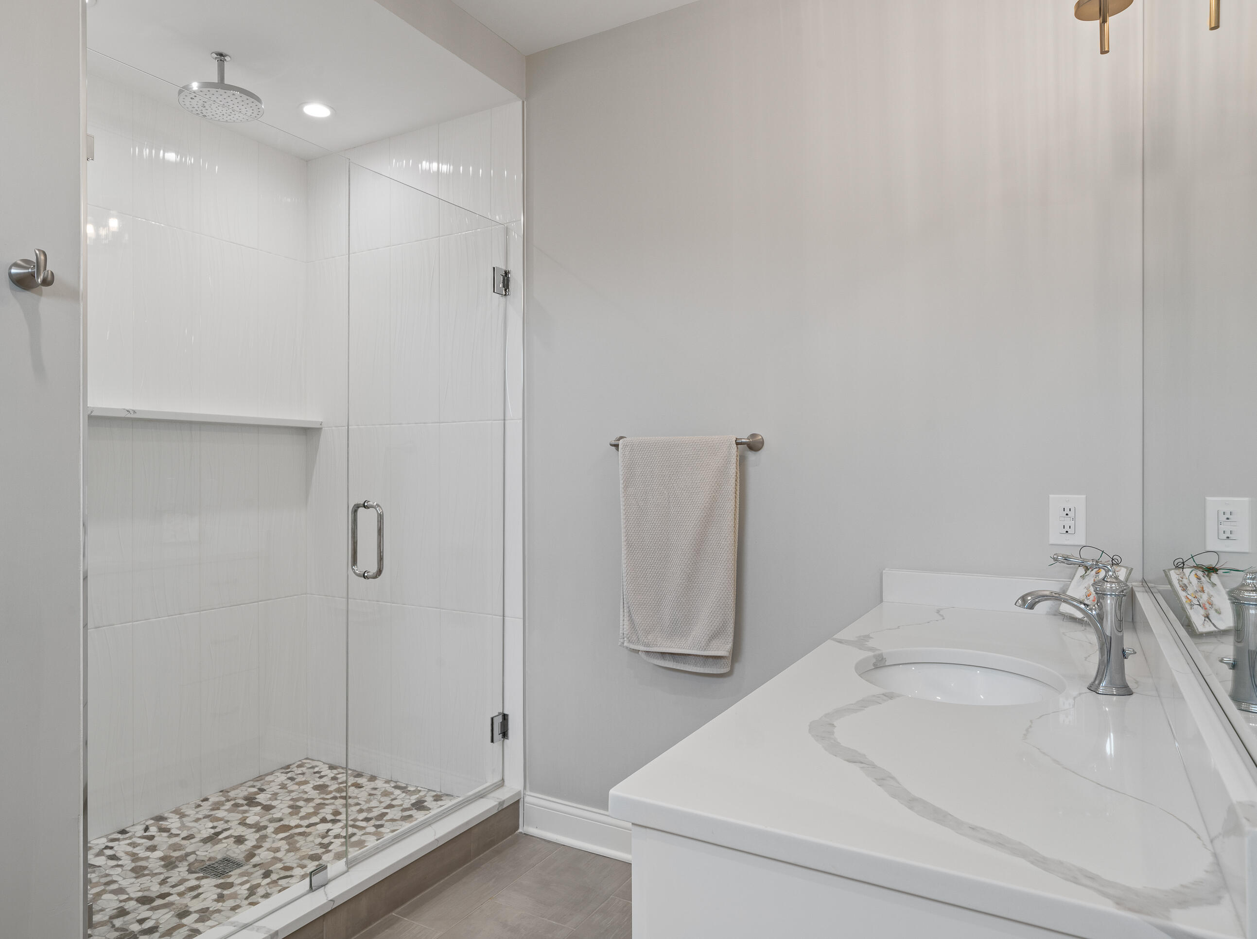 1360 Masters Road, Unit 2023 Geneva, WI 53147 - Photo 33 of 99 1360 Masters Rd - Selects-40