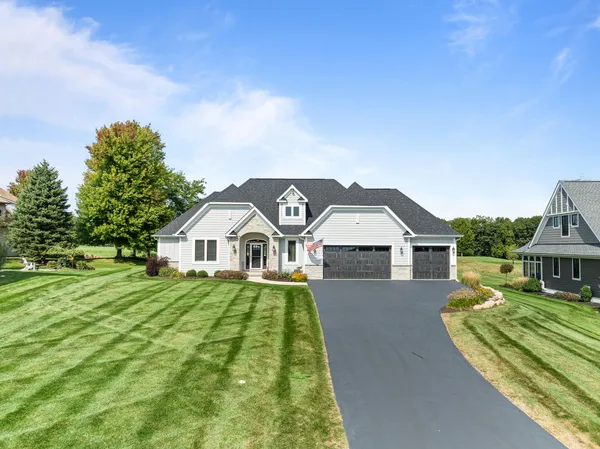 $1,380,000 | 1360 Masters Road, Unit 2023, Geneva, WI 53147
