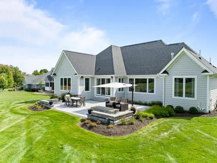 $1,380,000 | 1360 Masters Road, Unit 2023, Geneva, WI 53147