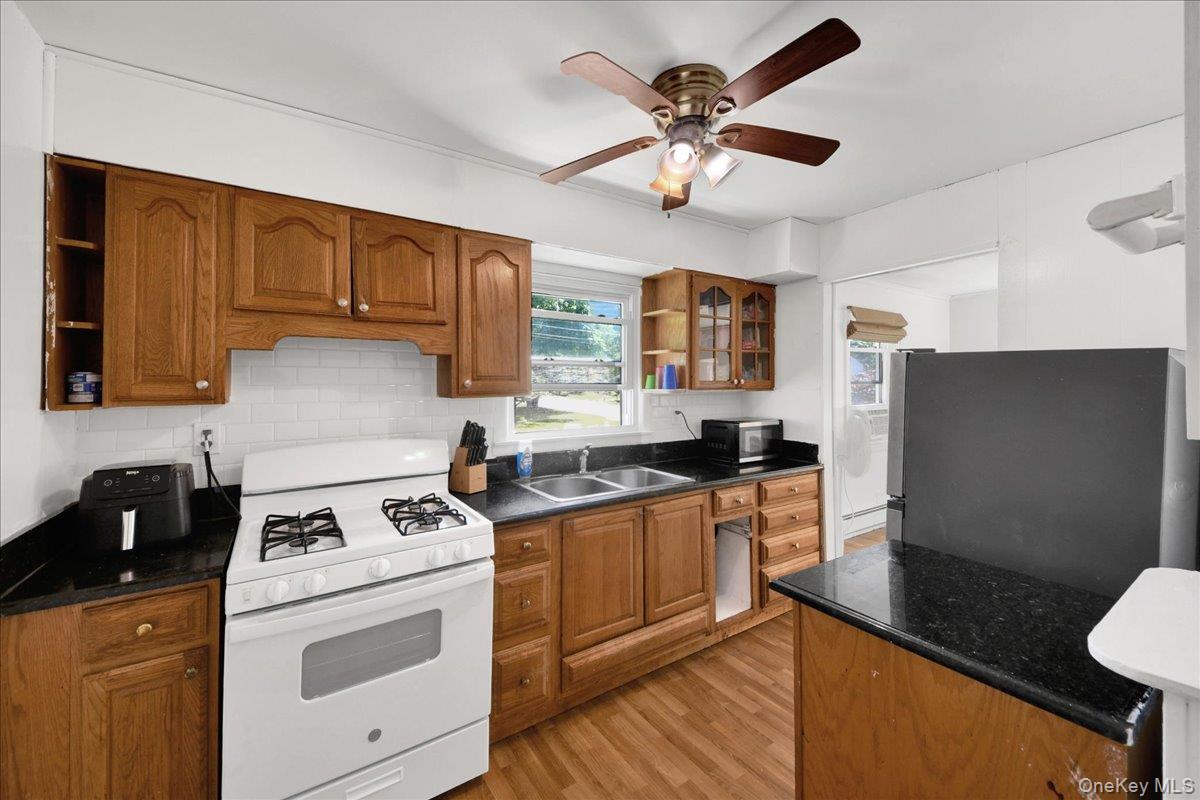 356 Sprout Brook Road Garrison, NY 10524 - Photo 8 of 25