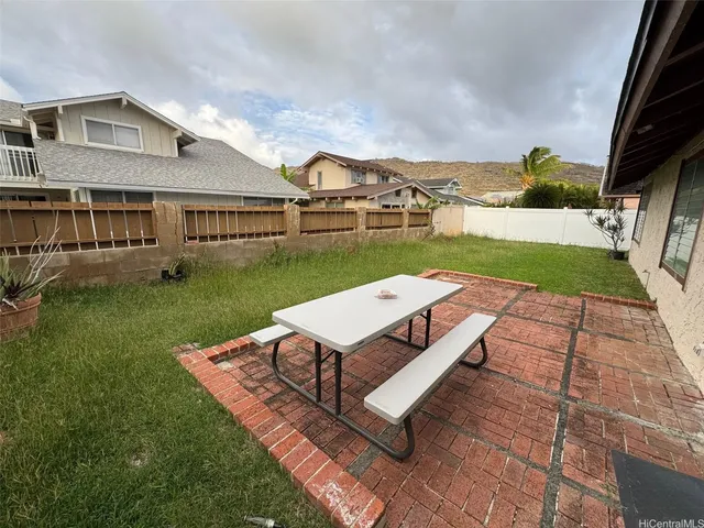 $5,500 | 7534 Huialoha Street, Honolulu, HI 96825