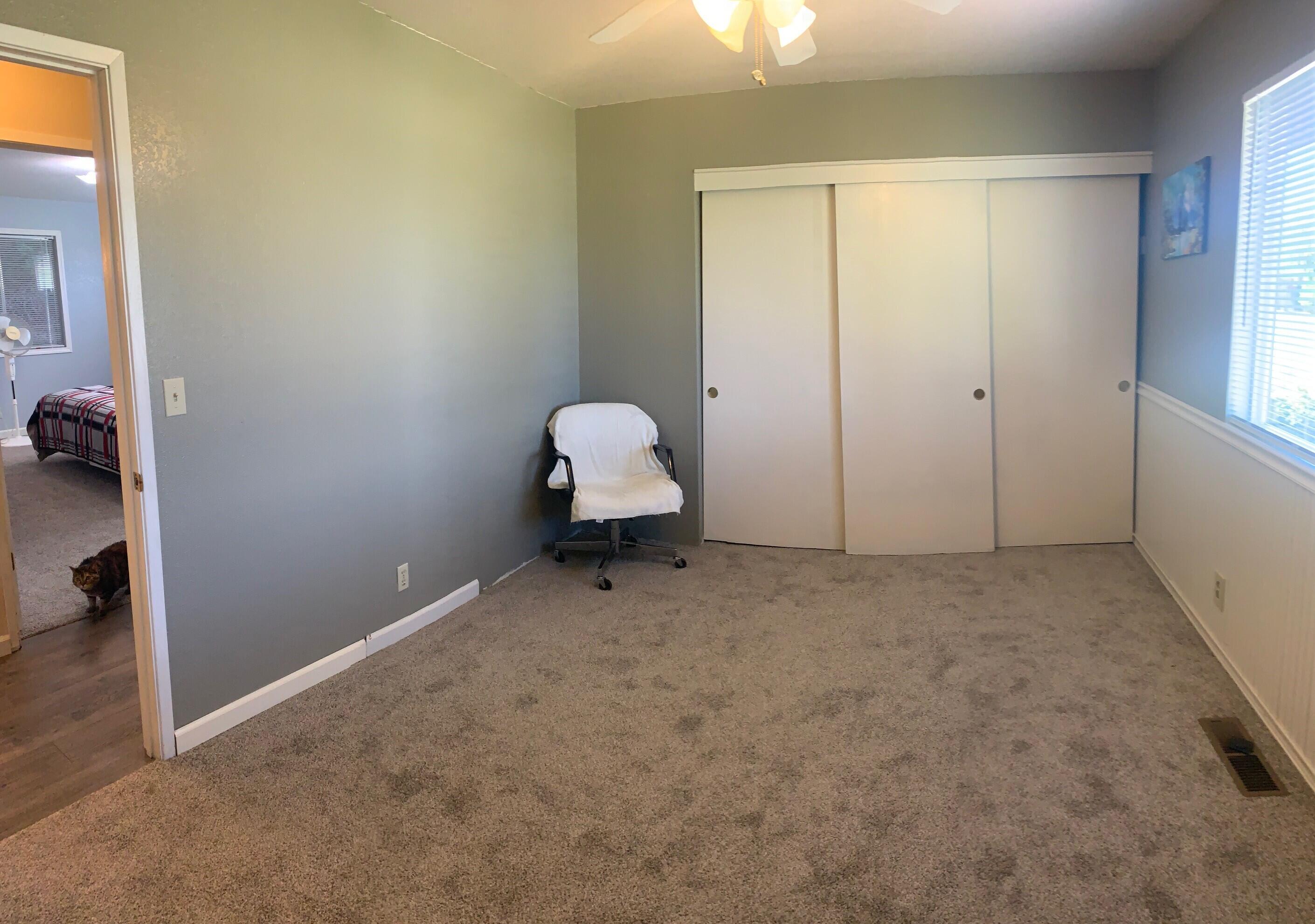 20604 Roff Way Burney, CA 96013 - Photo 20 of 32 an empty room with a bench