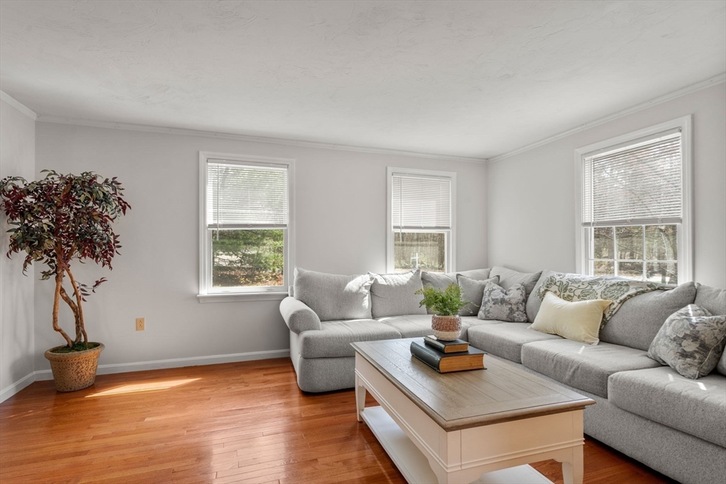 59 Howard Street Milford, MA 01757 - Photo 4 of 17