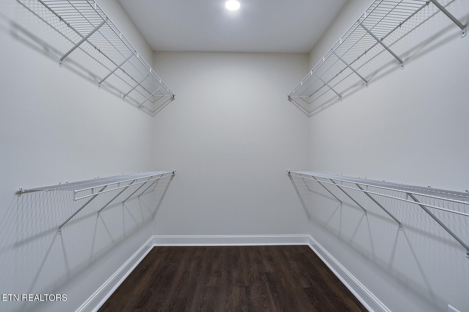 644 Hiwassee Circle Decatur, TN 37322 - Photo 22 of 40 22_HiwasseeCircle_644_MasterCloset-Hers