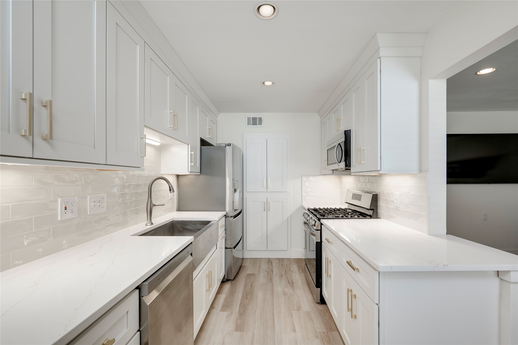 505 West 7th Street, Unit 102 Austin, TX 78701 - Photo 9 of 30