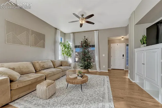 $599,999 | 566 Oxbow Drive, Monument, CO 80132