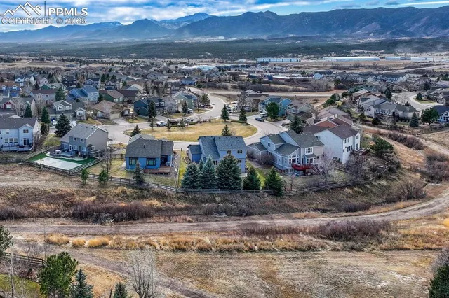 $599,999 | 566 Oxbow Drive, Monument, CO 80132