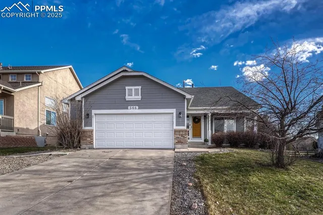 $599,999 | 566 Oxbow Drive, Monument, CO 80132