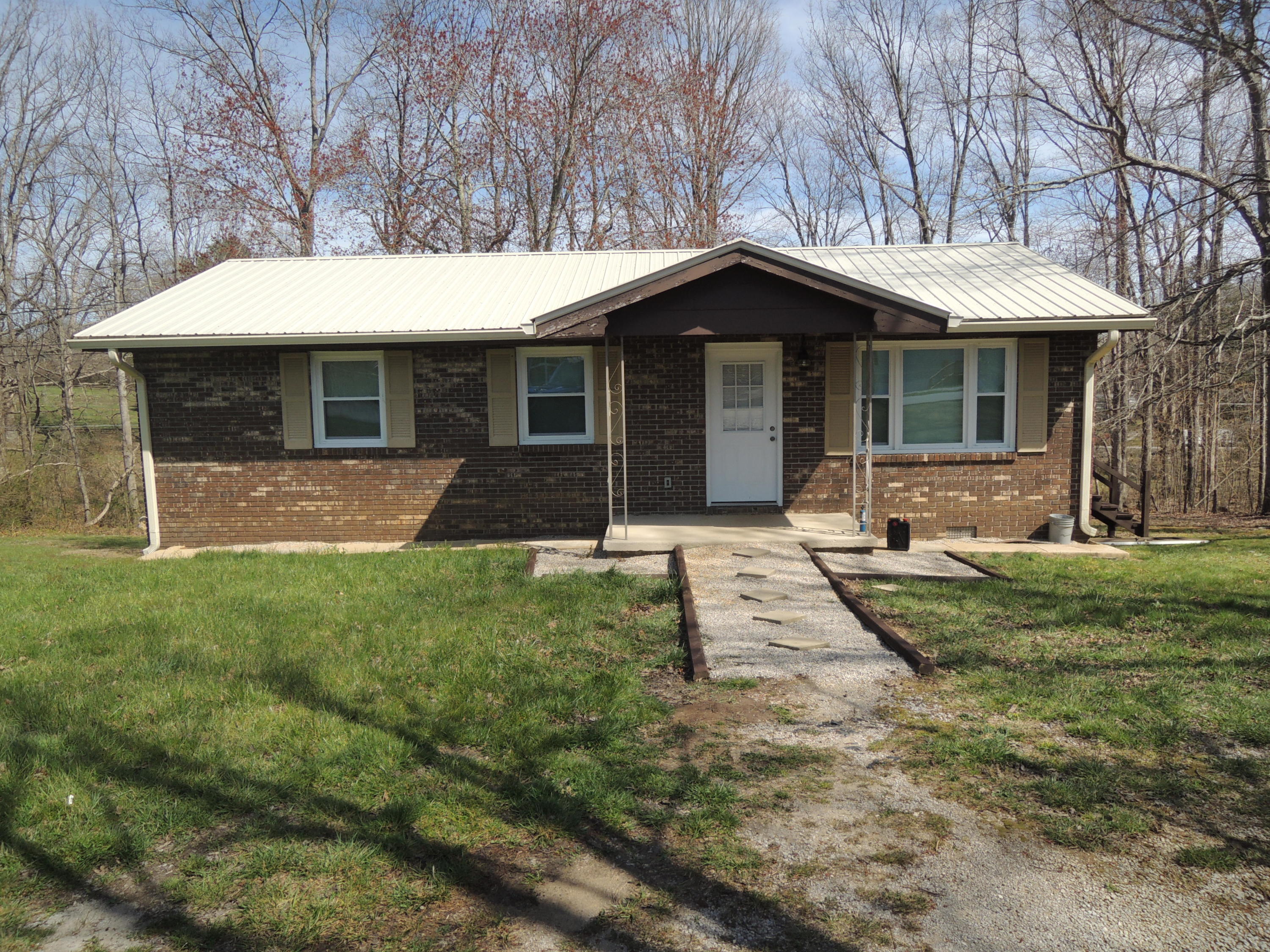 710 Yellow Cliff Road Jamestown, TN 38556 - Photo 1 of 12 Soto (6)