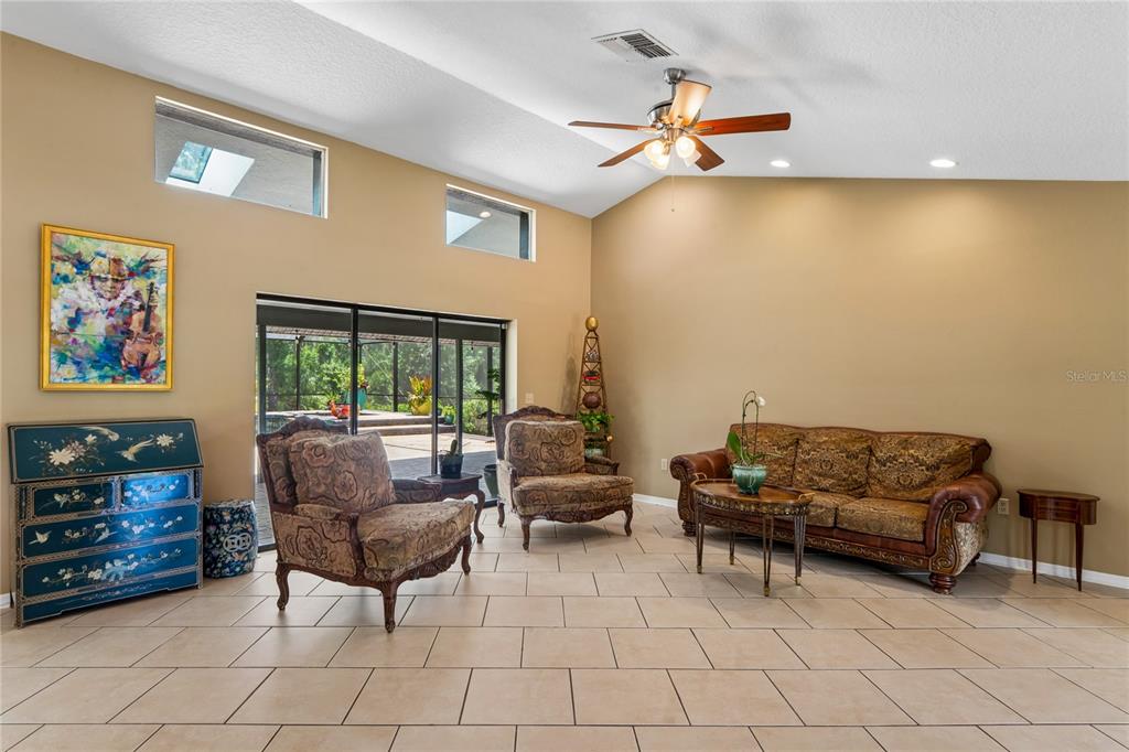 1087 Riverside Ridge Road Tarpon Springs, FL 34688 - Photo 16 of 96 Gallery Image 16