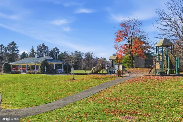 $285,000 | 20963 Timber Ridge Terrace, Unit 103, Ashburn, VA 20147