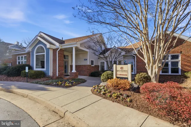 $285,000 | 20963 Timber Ridge Terrace, Unit 103, Ashburn, VA 20147