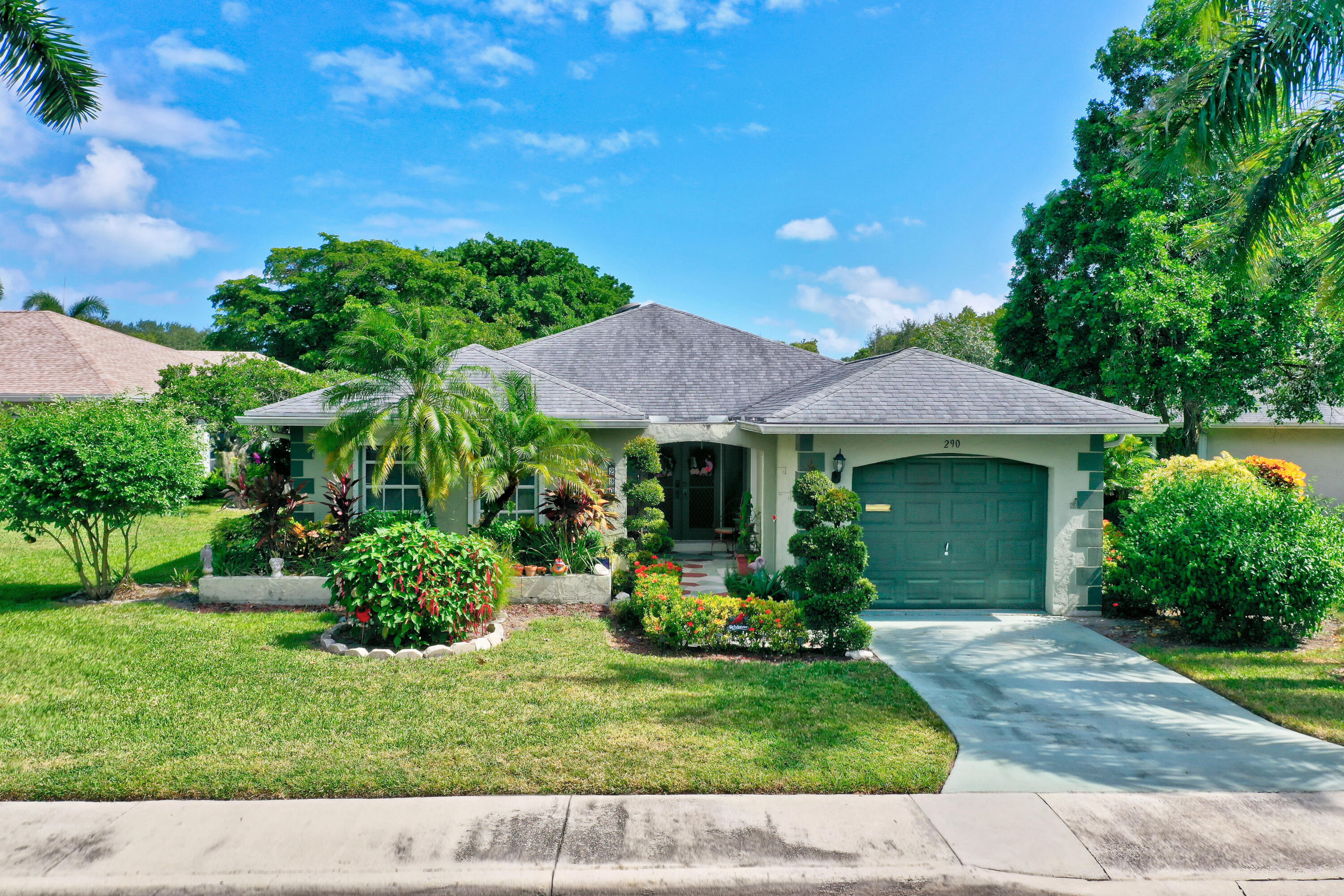 290 Del Rio Boulevard Boca Raton, FL 33432 - Photo 1 of 36 FRONT