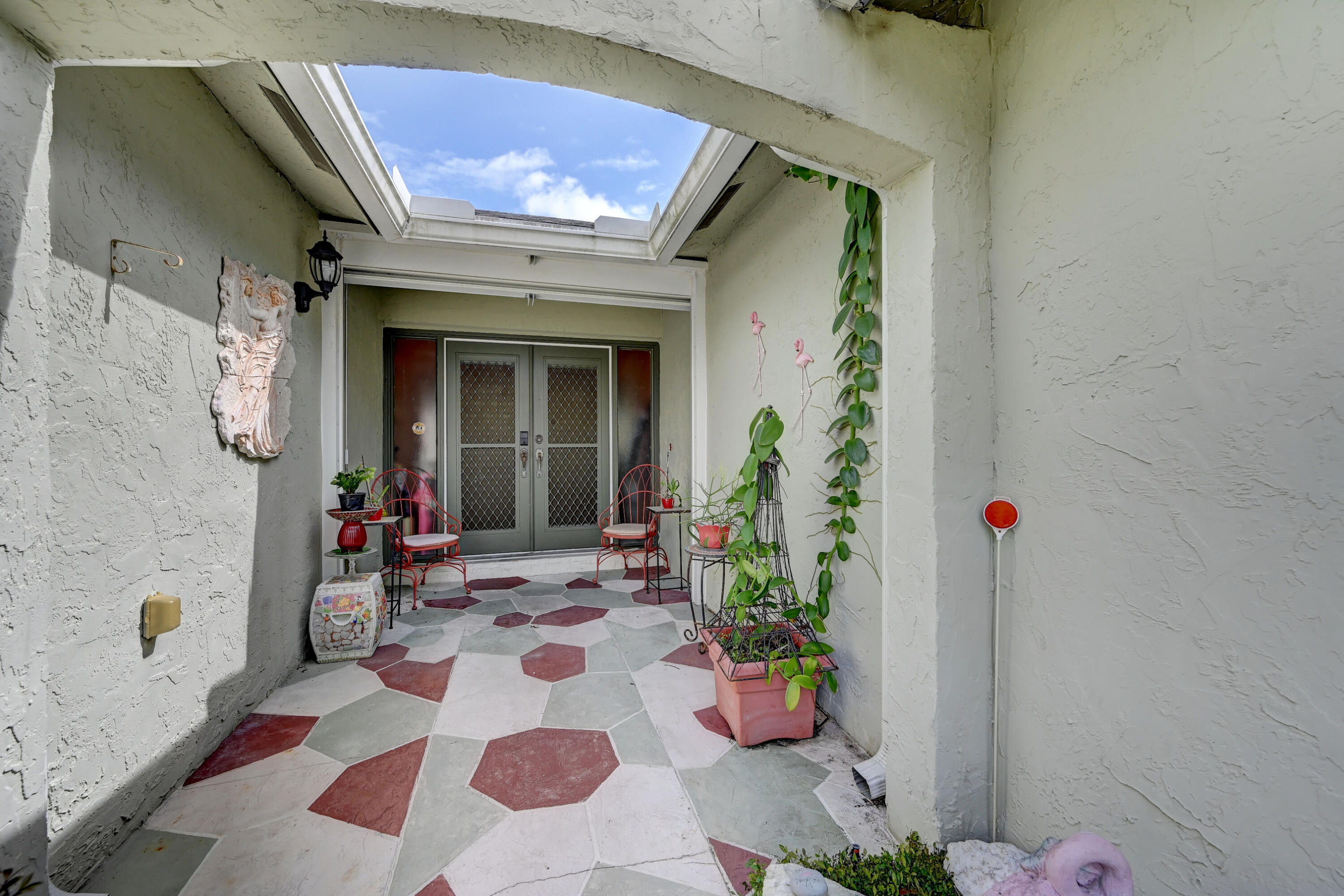 290 Del Rio Boulevard Boca Raton, FL 33432 - Photo 3 of 36 FRONT PORCH