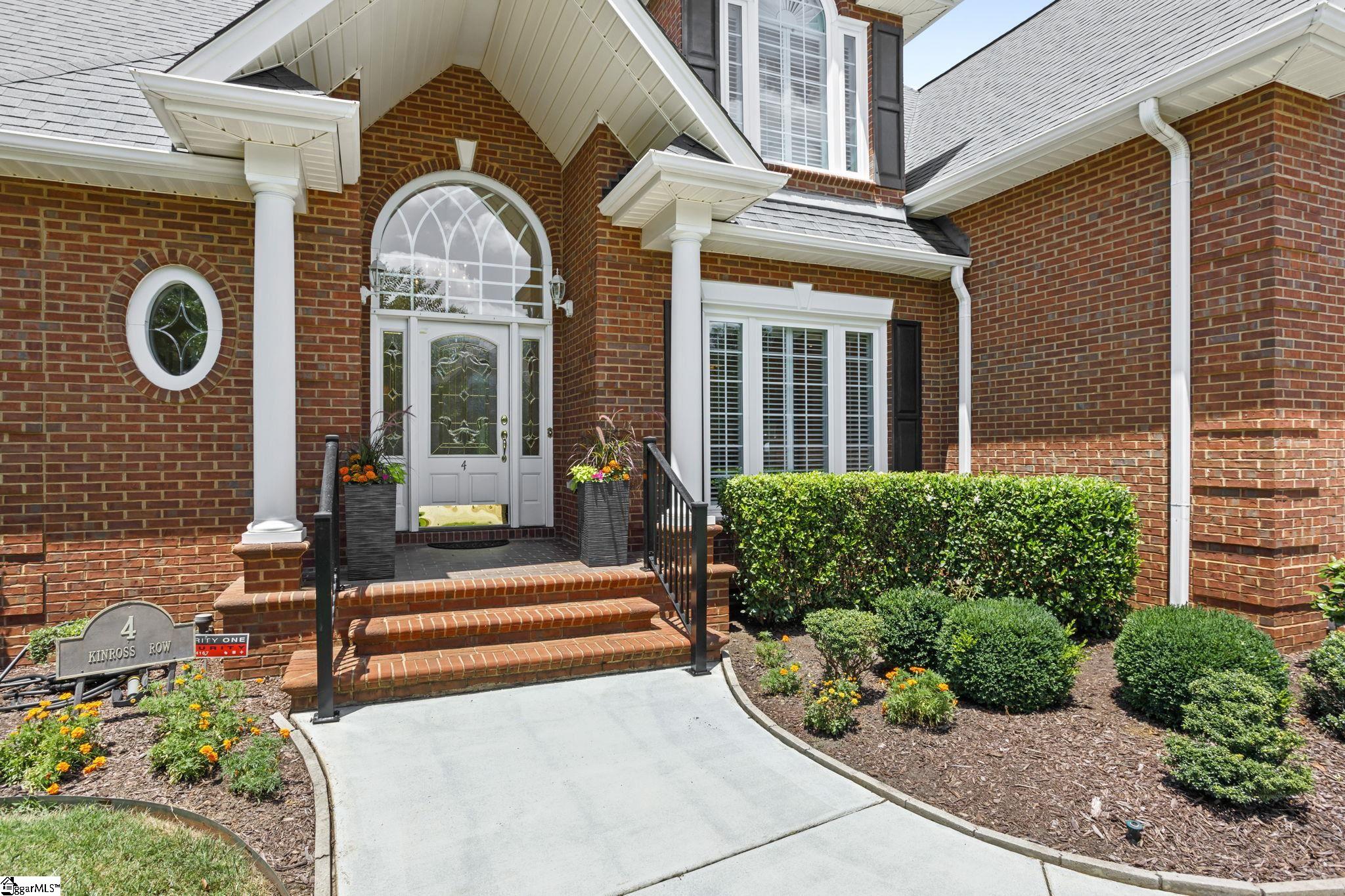 4 Kinross Row Greer, SC 29650 - Photo 2 of 36 Gallery Image 2