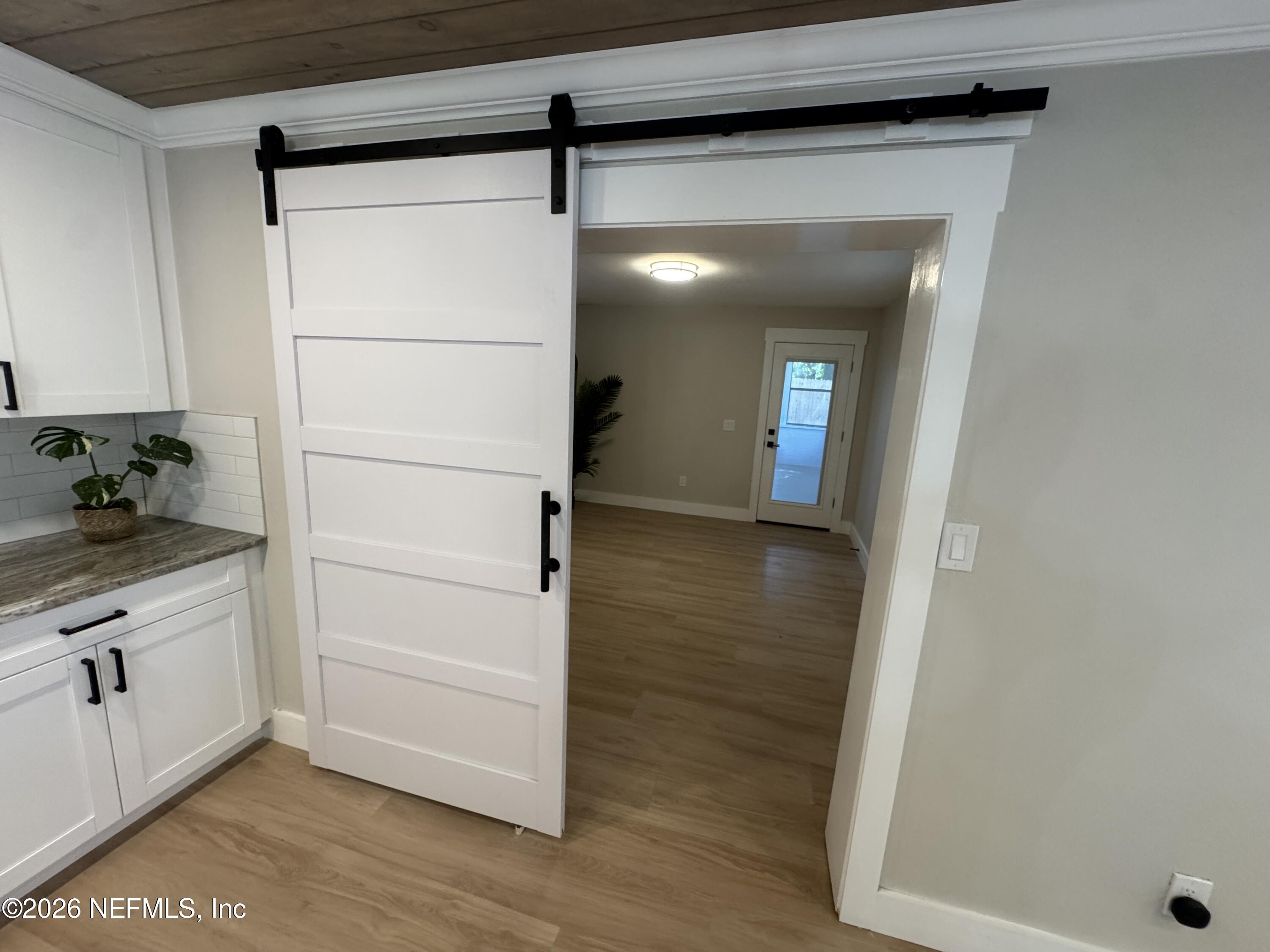 2313 Brest Road Jacksonville, FL 32216 - Photo 12 of 39 Barn Door