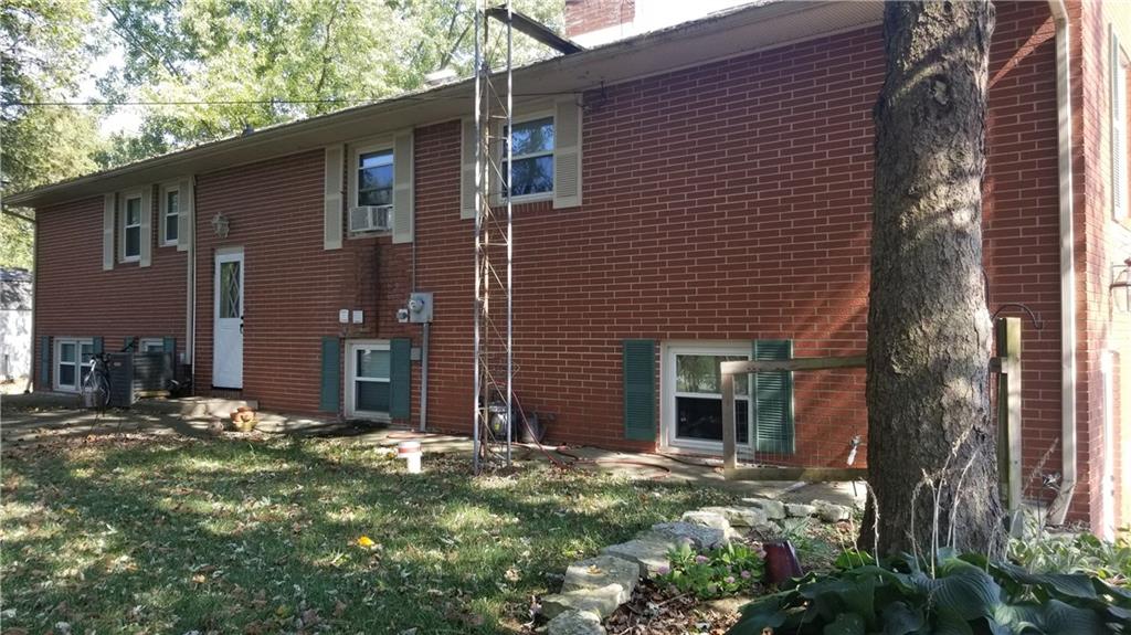 5755 Fairlee Road Anderson, IN 46013 - Photo 6 of 23 Gallery Image 6
