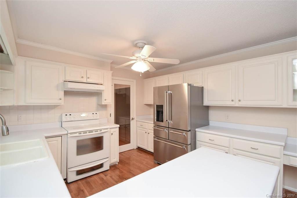 7116 Potter Road Matthews, NC 28104 - Photo 7 of 24 Gallery Image 7
