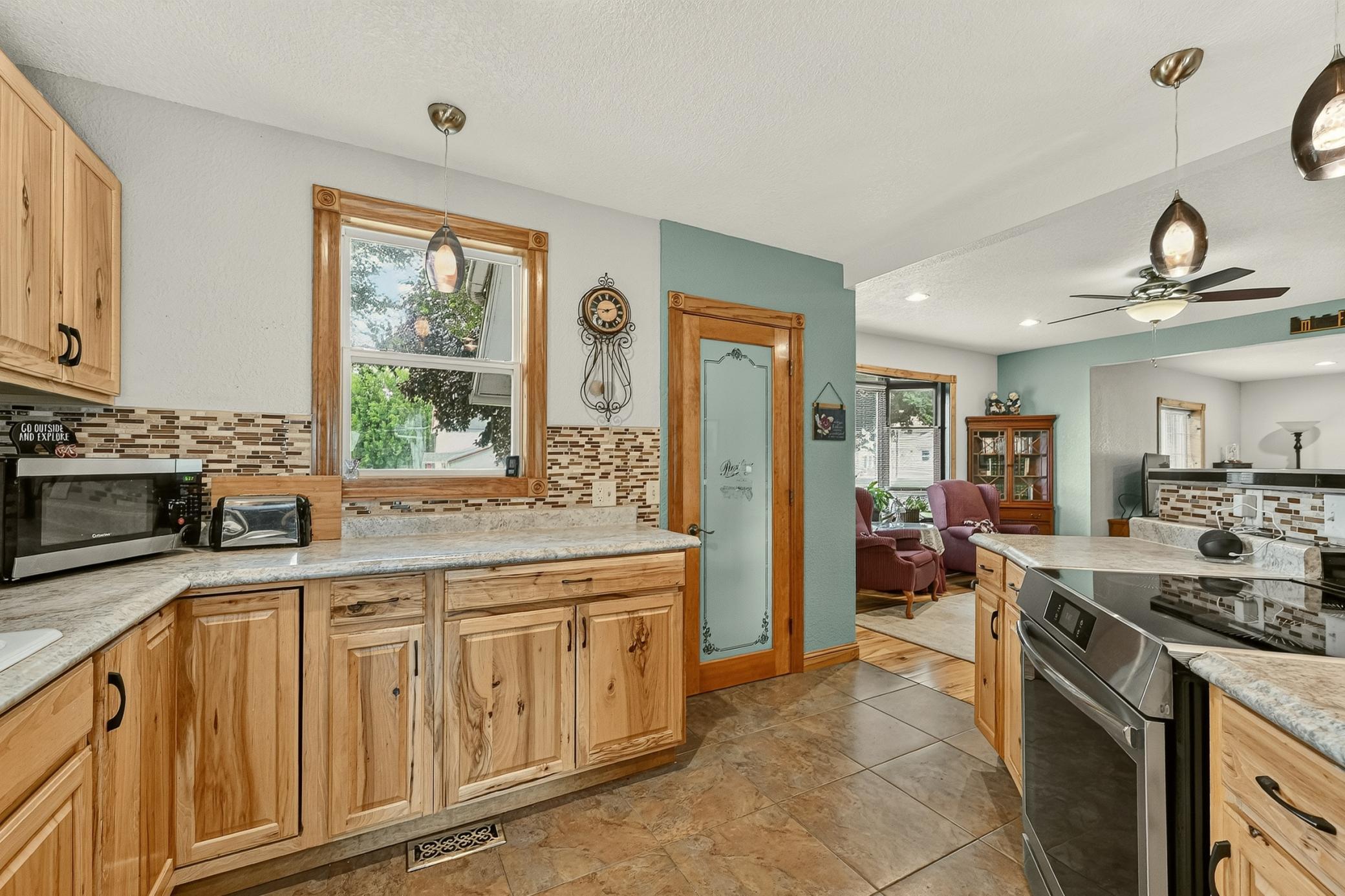 605 University Avenue Spring Valley, MN 55975 - Photo 8 of 37