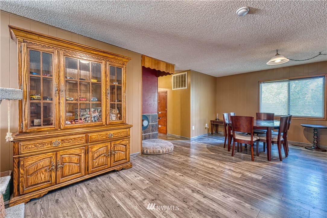 1823 Southeast Cedar Road Port Orchard, WA 98367 - Photo 17 of 32 Gallery Image 17