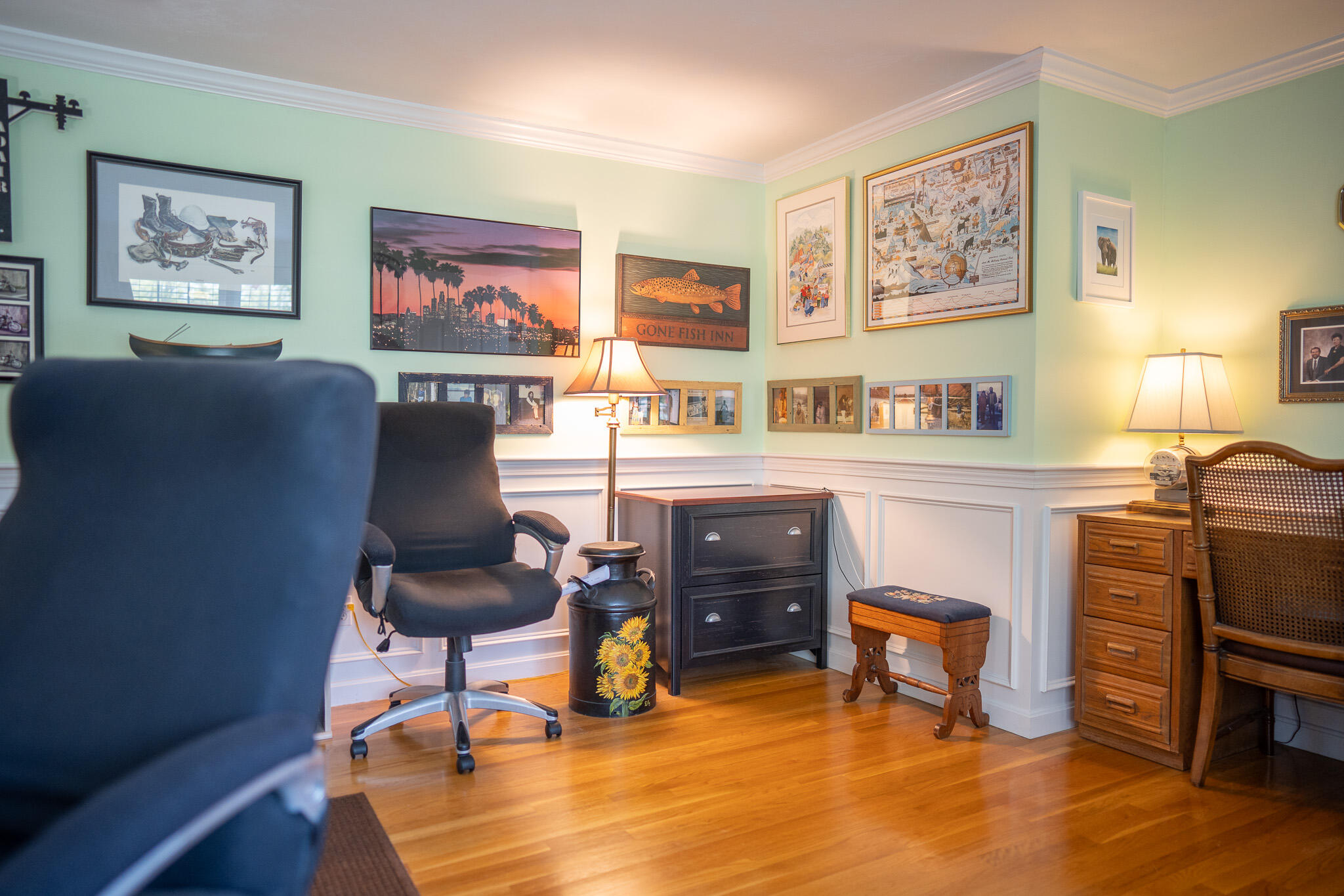 12 Sheffield Place Mashpee, MA 02649 - Photo 42 of 61 a room with furniture a piano and a window