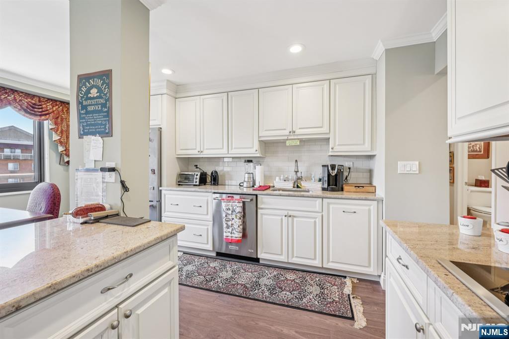 151 Prospect Avenue, Unit 19E Hackensack, NJ 07601 - Photo 14 of 39