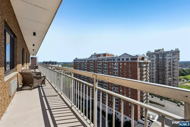 $510,000 | 151 Prospect Avenue, Unit 19E, Hackensack, NJ 07601