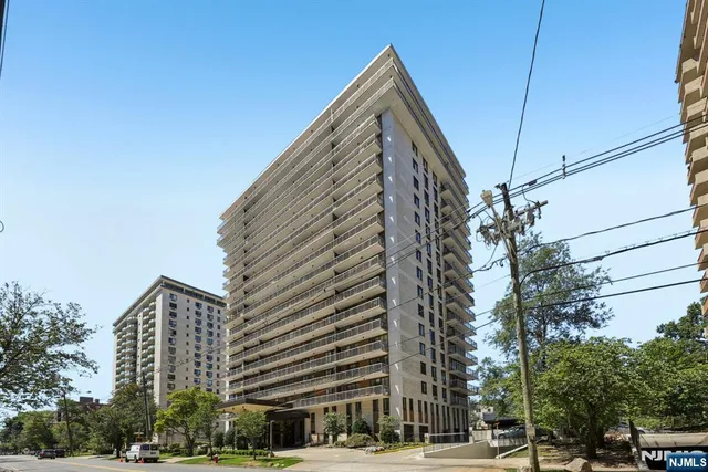 $510,000 | 151 Prospect Avenue, Unit 19E, Hackensack, NJ 07601